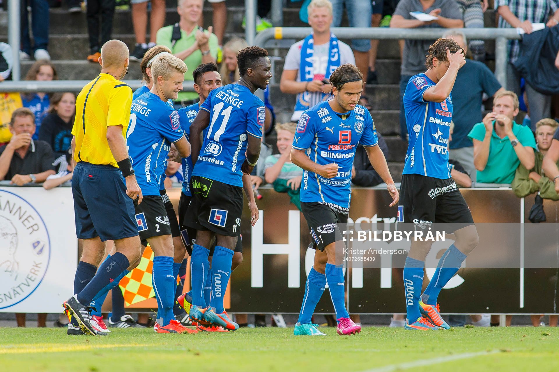 Halmstads Kristoffer Fagercrantz har gjort 3-1 och jublar