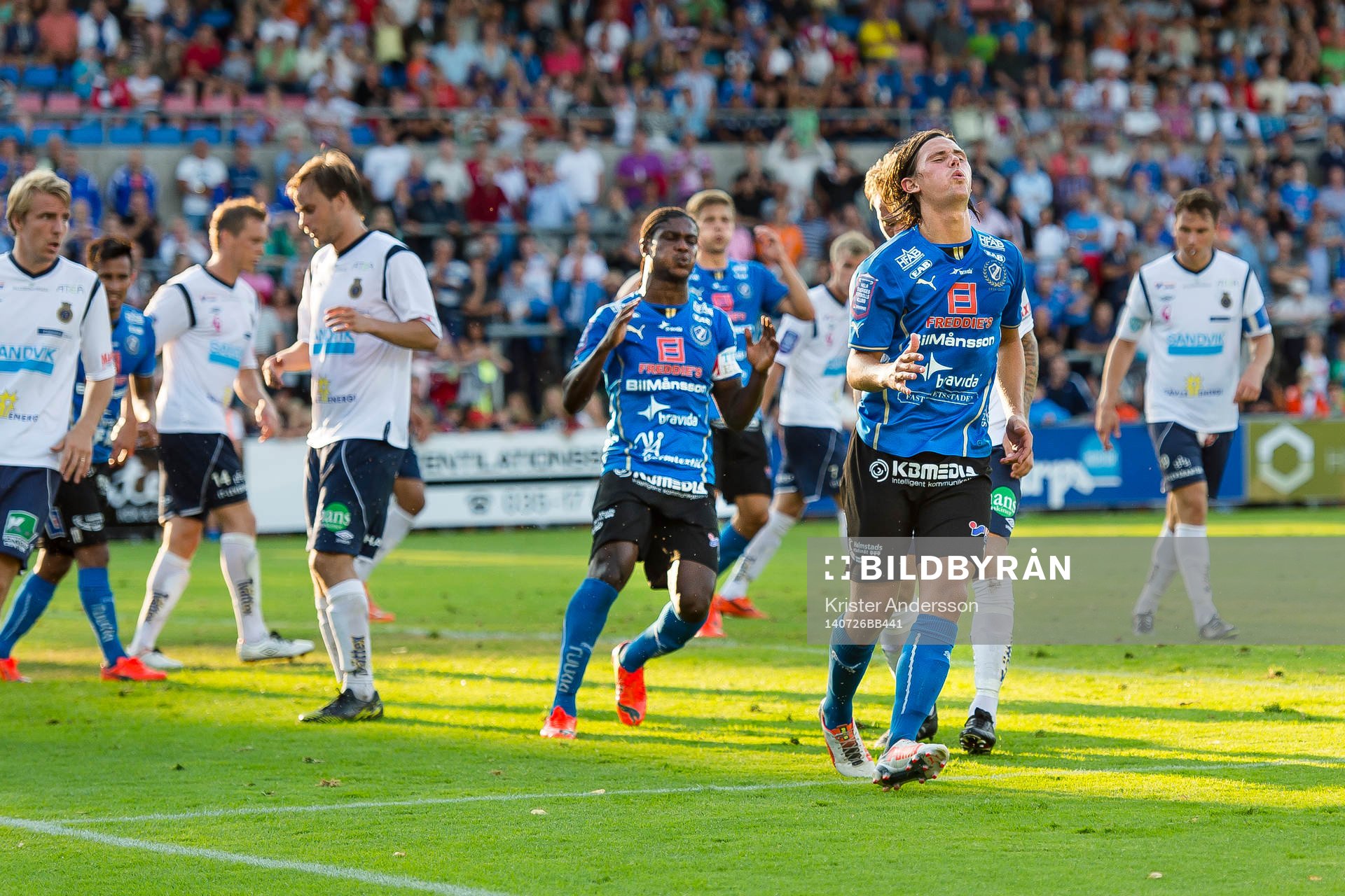 Halmstads Marcus Antonsson missar precis målet