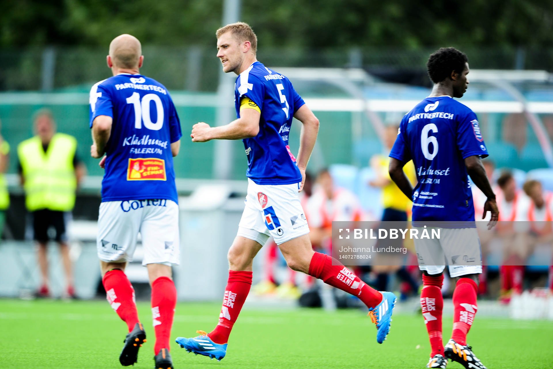 Åtvidabergs Daniel Hallingström (m) gör 2-1 och jublar