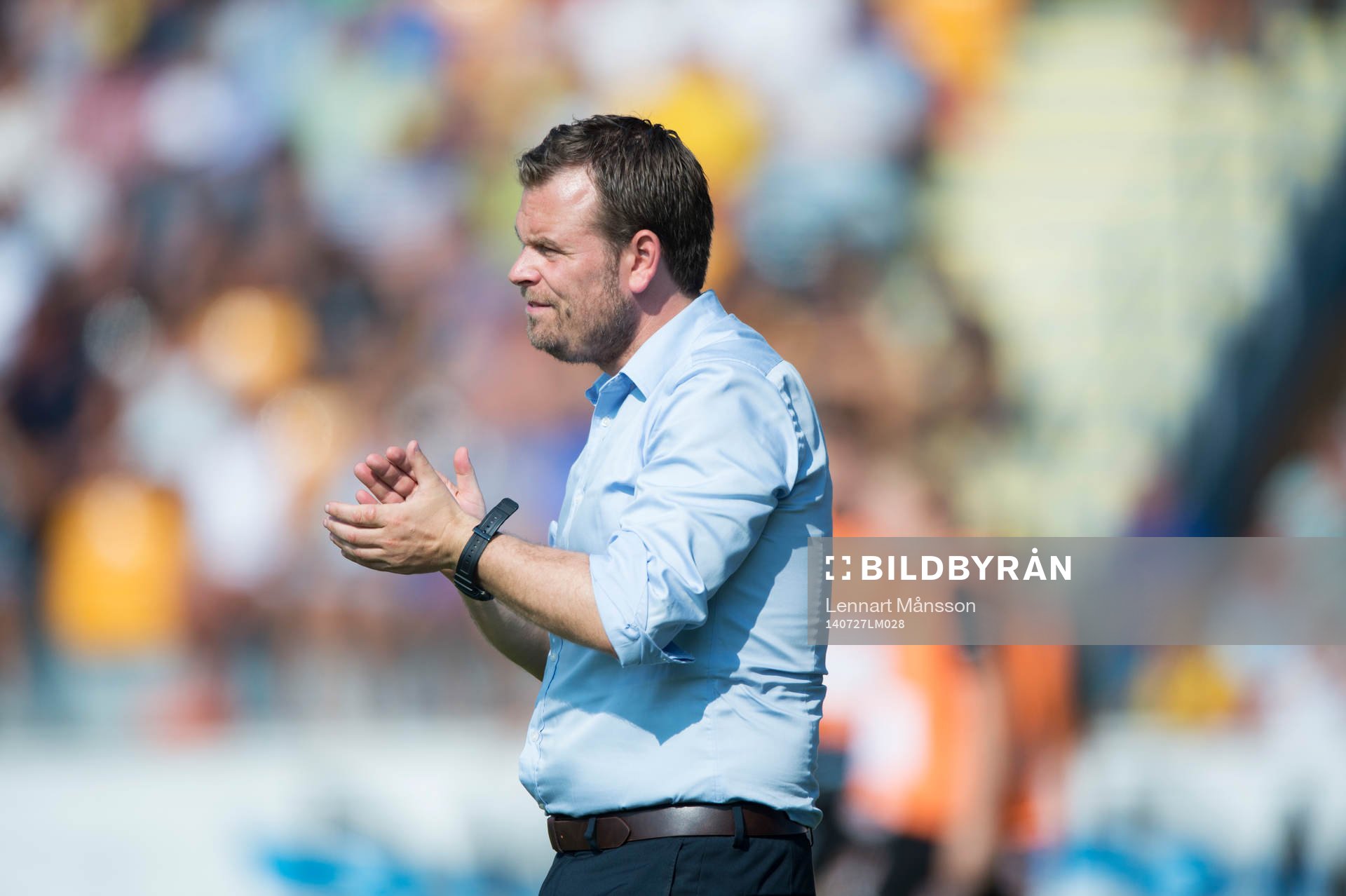 IFK Göteborg tränare Mikael Stahre försöker elda på