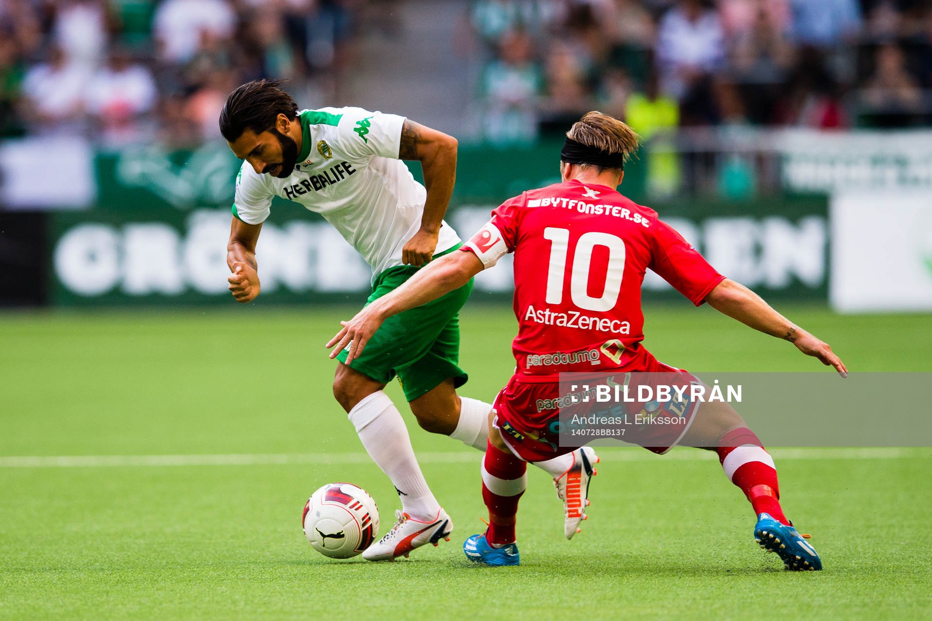 Hammarbys Stefan Batan tar sig förbi Assyriskas