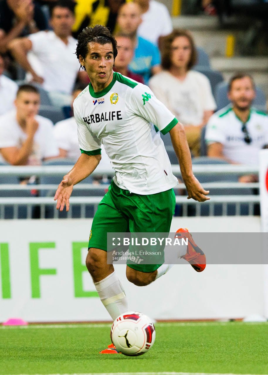 Hammarbys Lars Fuhre med bollen