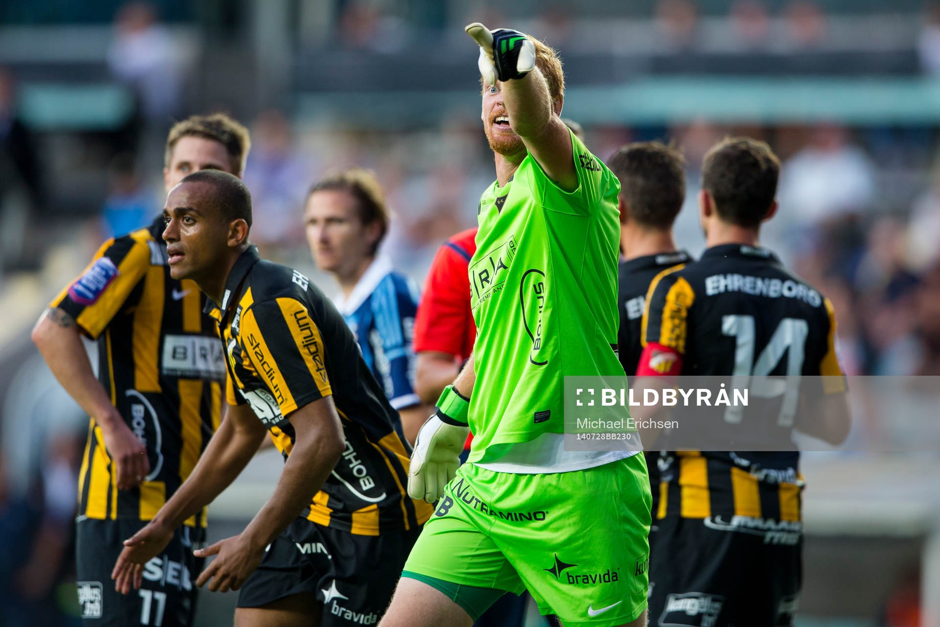 Häckens målvakt Christoffer Källqvist upprörd efter att Djurgården fått straff på övertid under fotbollsmatchen i Allsvenskan mellan Häcken - Djurgården den 28 Juli 2014 i Göteborg.