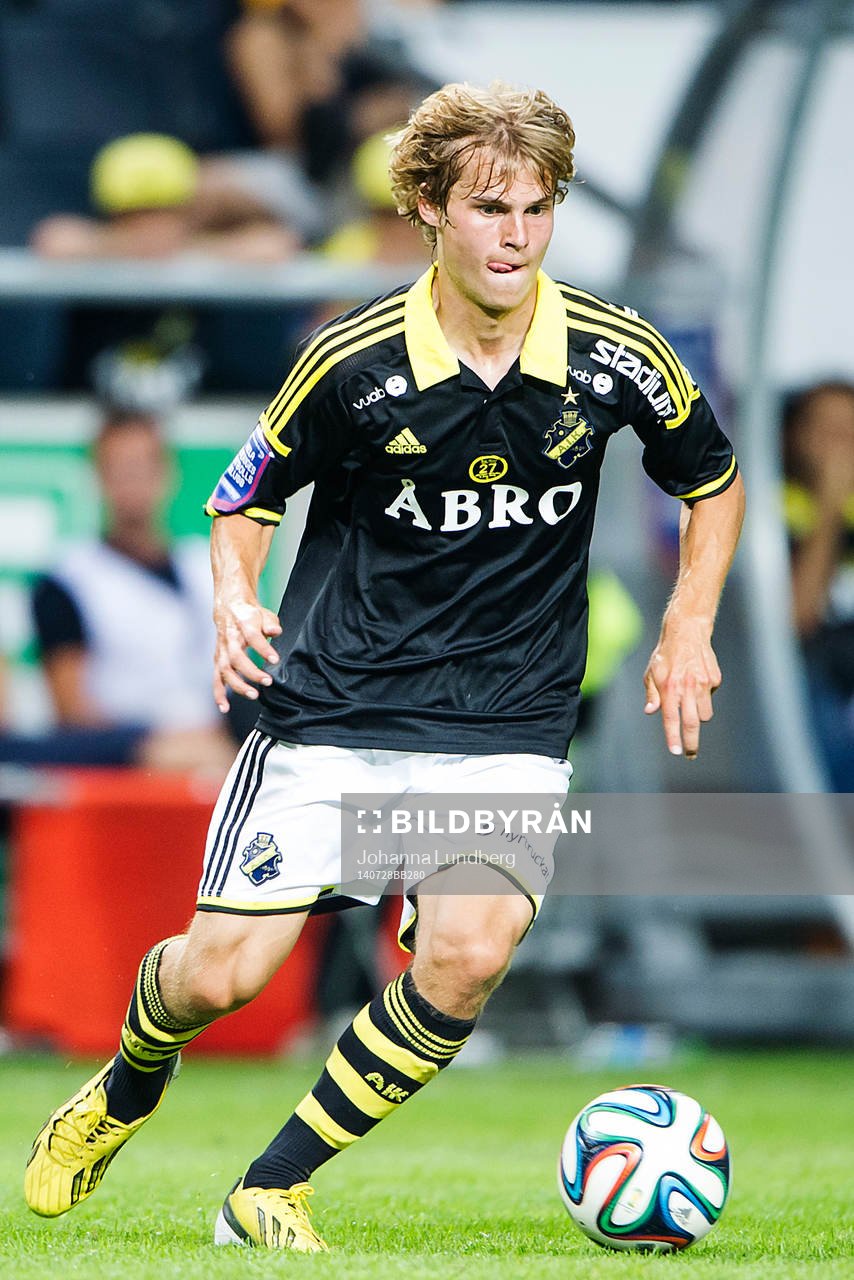s Sam Lundholm