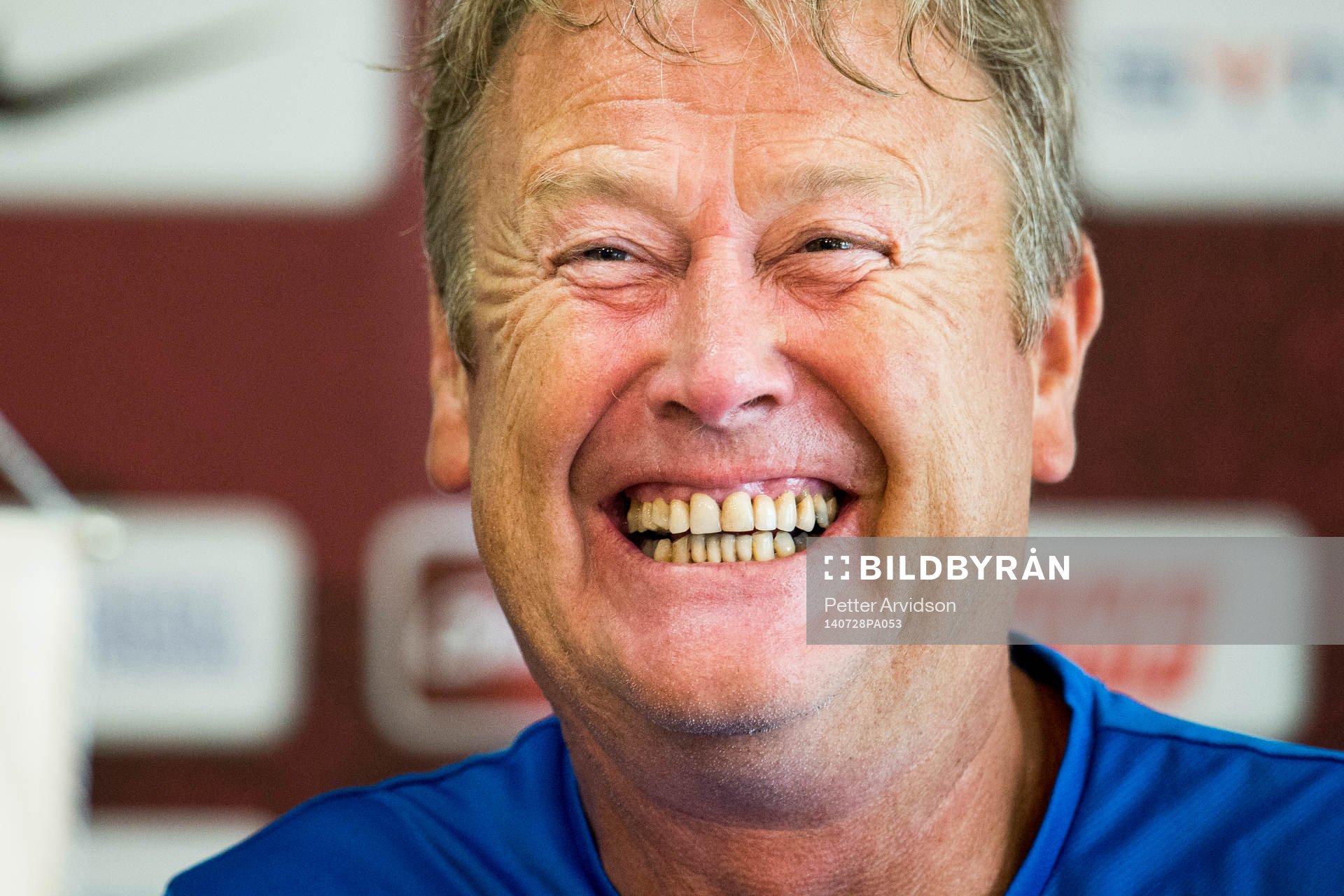 Malmö FFs tränare Åge Hareide skrattar