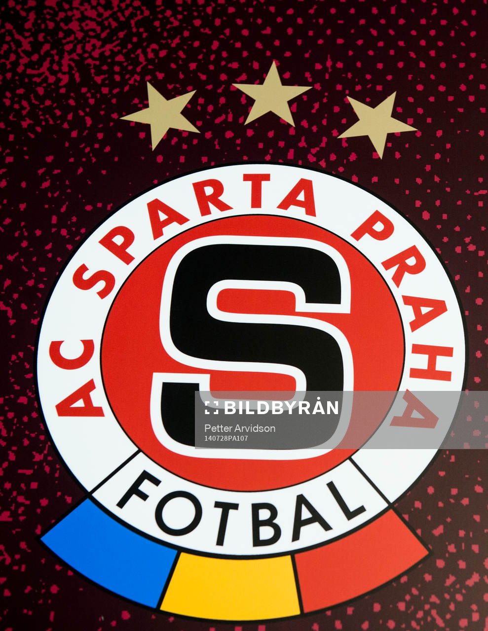 Sparta Prags logga under Malmö FFs träning inför kvalmatchen i Champions League mot Sparta Prag den 28 juli 2014 i Prag.