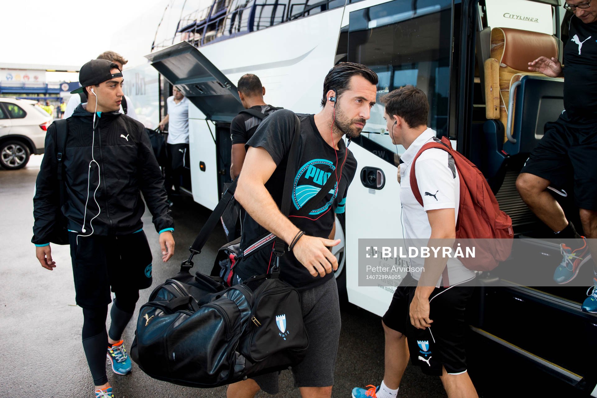 Malmö FFs Amin Nazari ((tv) och Matias Concha (th)