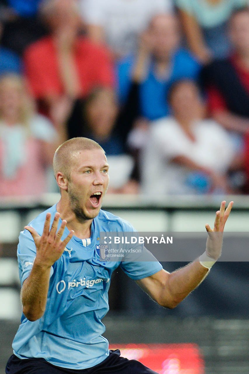 Malmö FFs Anton Tinnerholm jublar