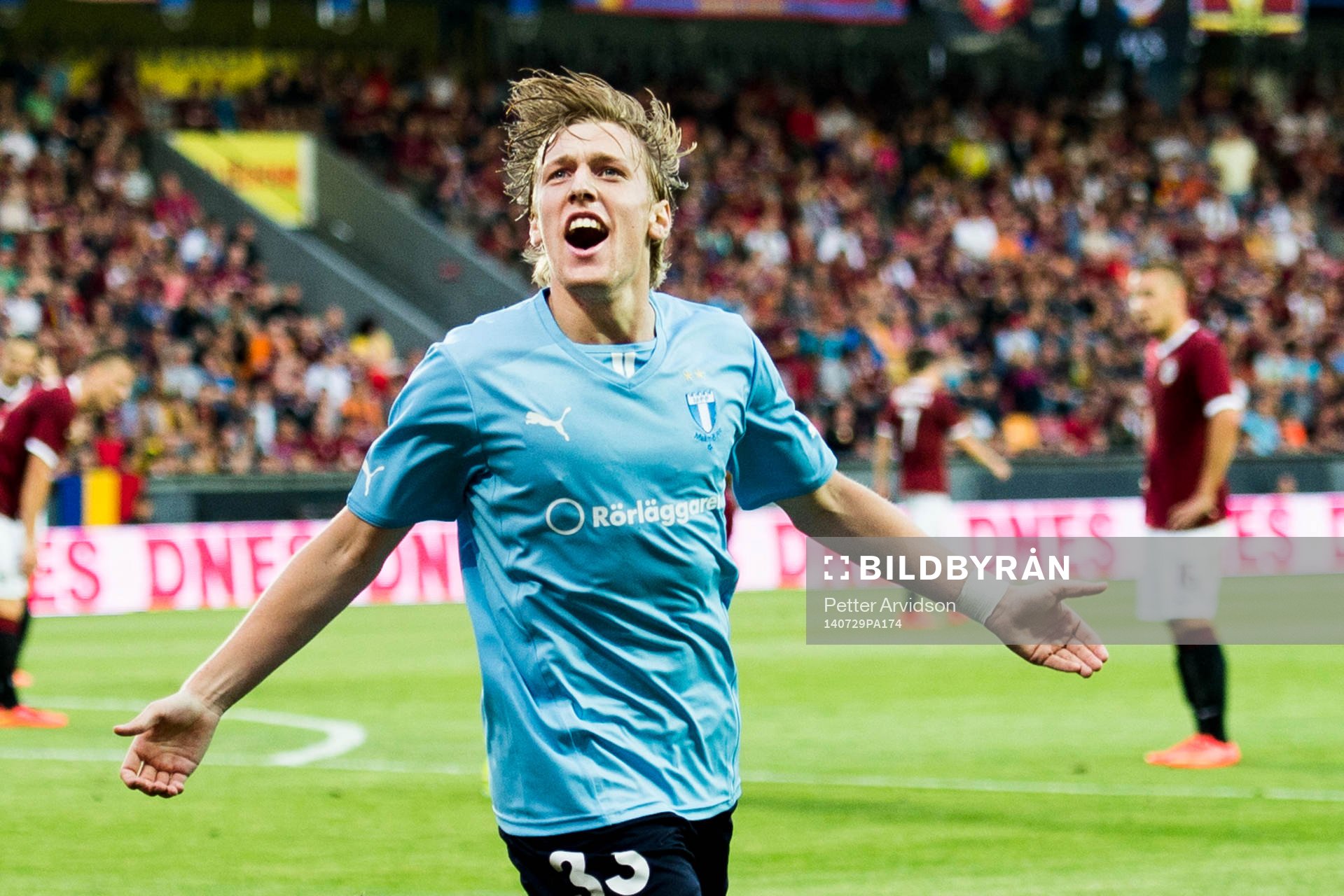 Malmö FFs Emil Forsberg jublar