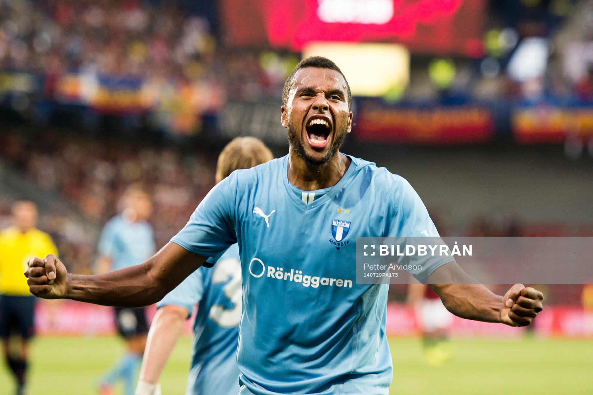 Malmö FFs Isaac Kiese Thelin jublar