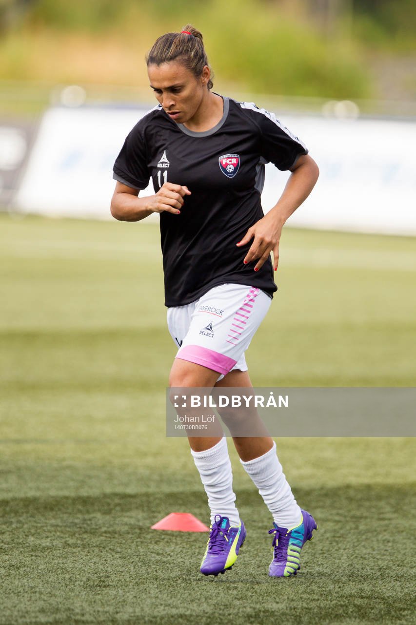 Rosengårds Marta Vieira da Silva värmer upp