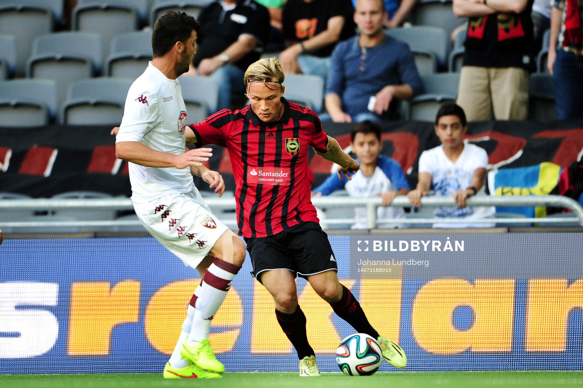 Brommapojkarnas Nicklas Bärkroth och Torinos Cesare Bovo