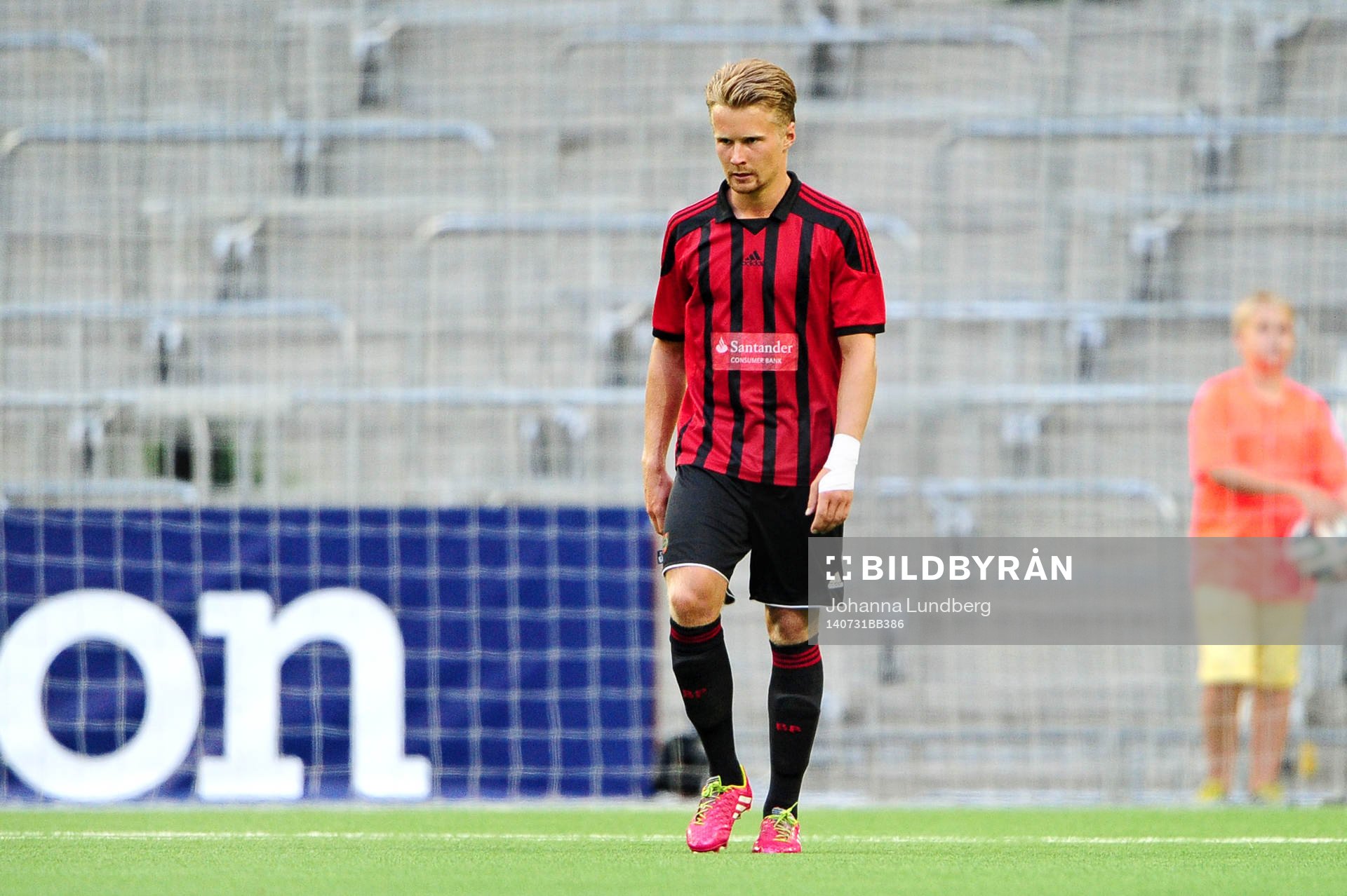 Brommapojkarnas Jacob Une Larsson deppar