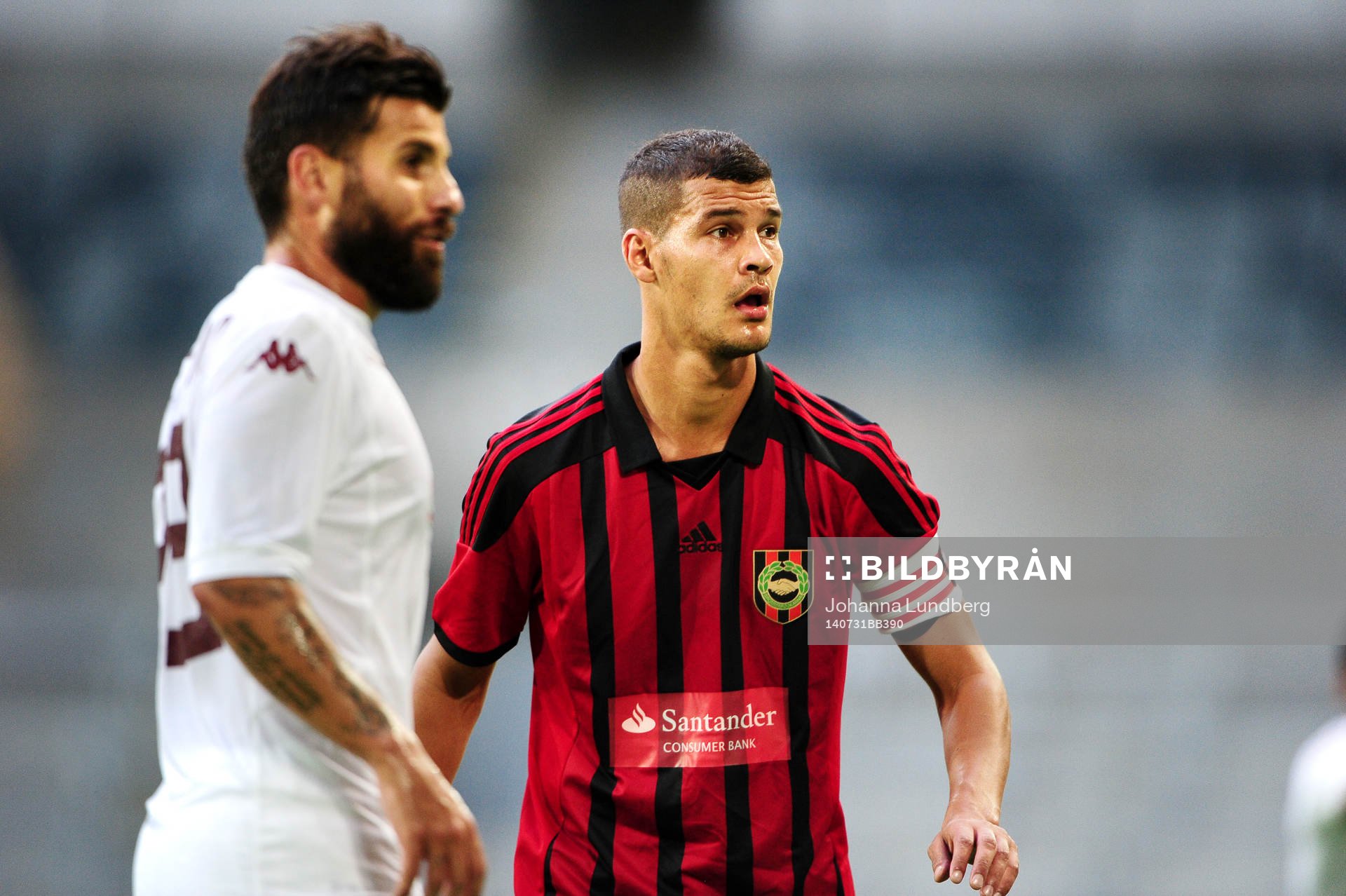 Torinos Marko Vesovic och Brommapojkarnas Mauricio Albornoz
