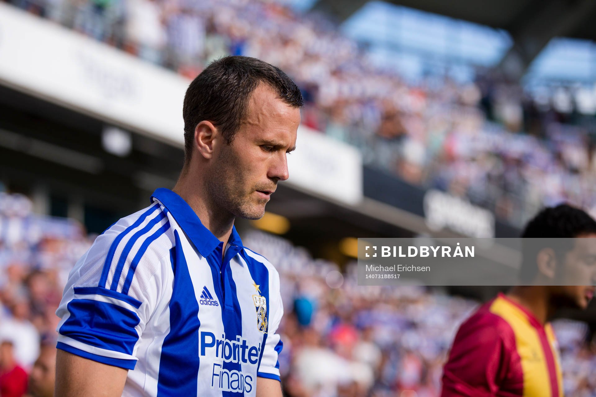 IFK Göteborgs Hjalmar Jonsson på väg in till