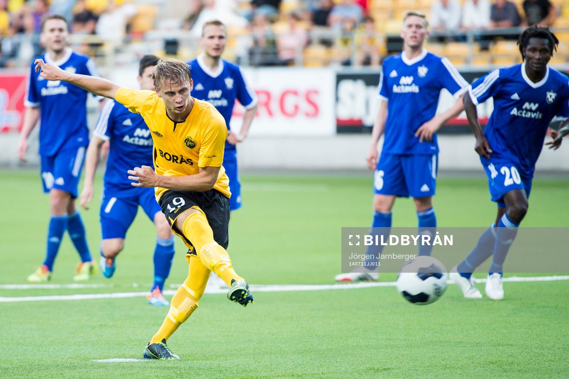 Elfsborgs Simon Hedlund gör 4-1 på straff