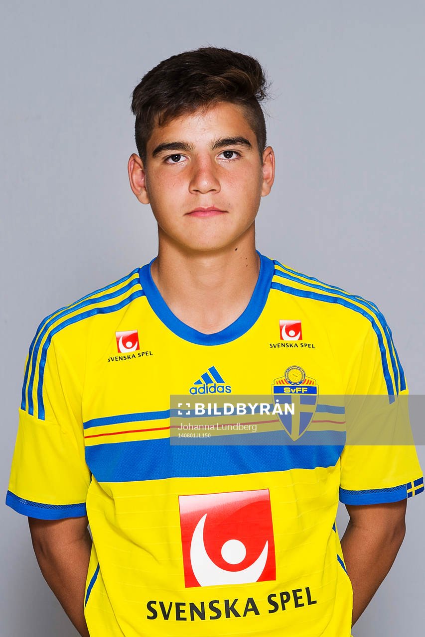 Michel Montero, som spelar i P15/99-landslaget, poserar för ett porträtt den 1 augusti 2014 i Stockholm.
