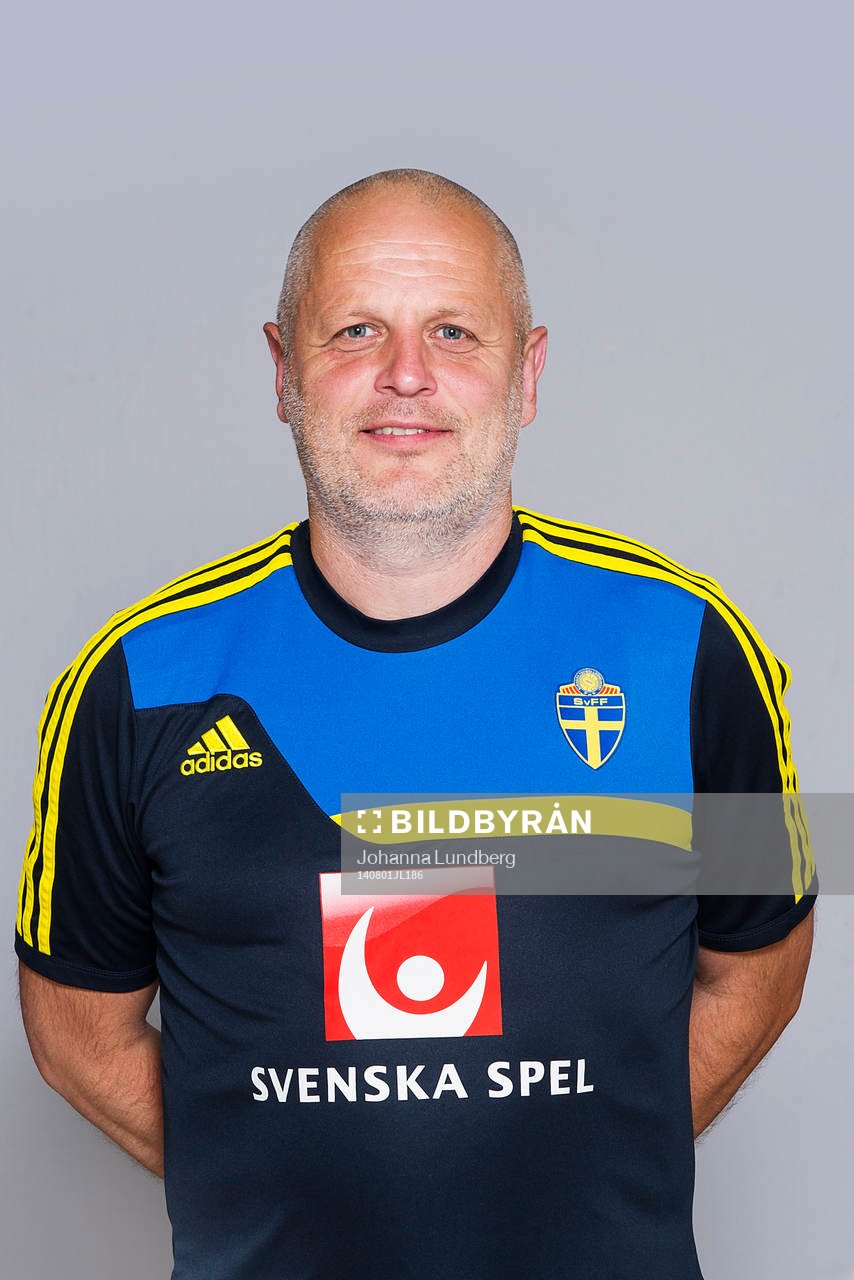Janne Ferner, idrottspsykolog i P15/99-landslaget, poserar för ett porträtt den 1 augusti 2014 i Stockholm.