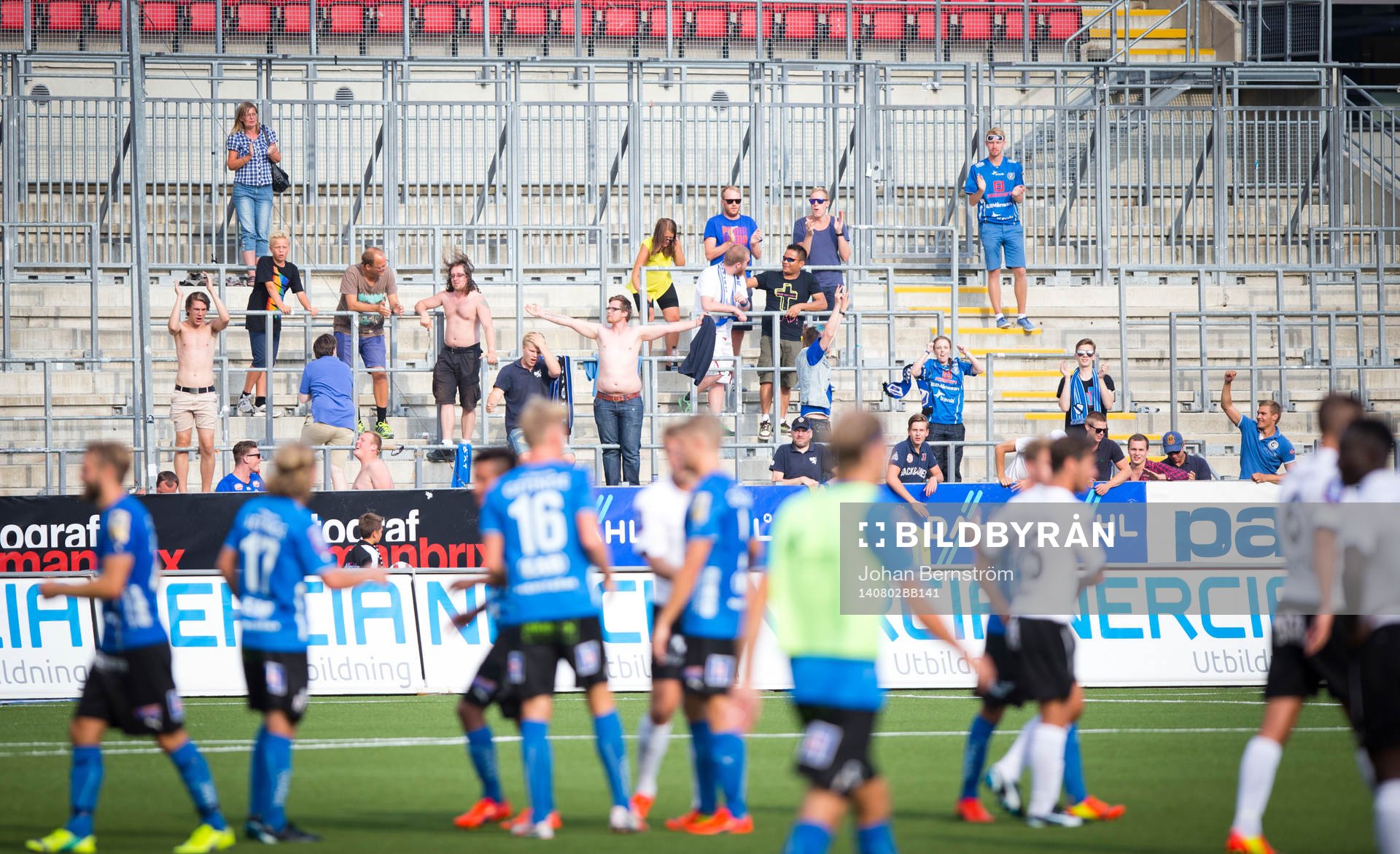 Halmstads Eric Smith gör 1-2 i slutet av matchen och