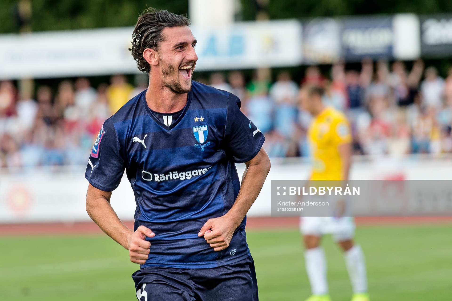 Malmö FFs Agon Mehmeti gör sitt andra mål och jublar