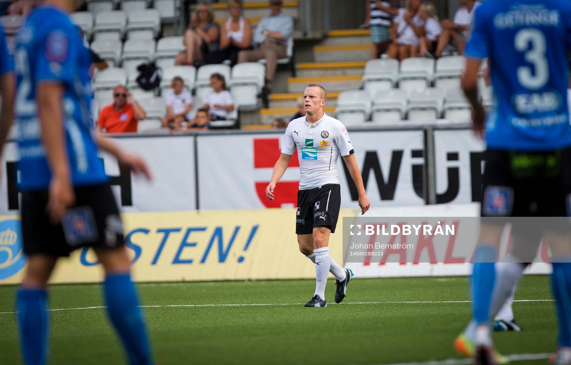 Örebros Daniel Gustavsson deppar
