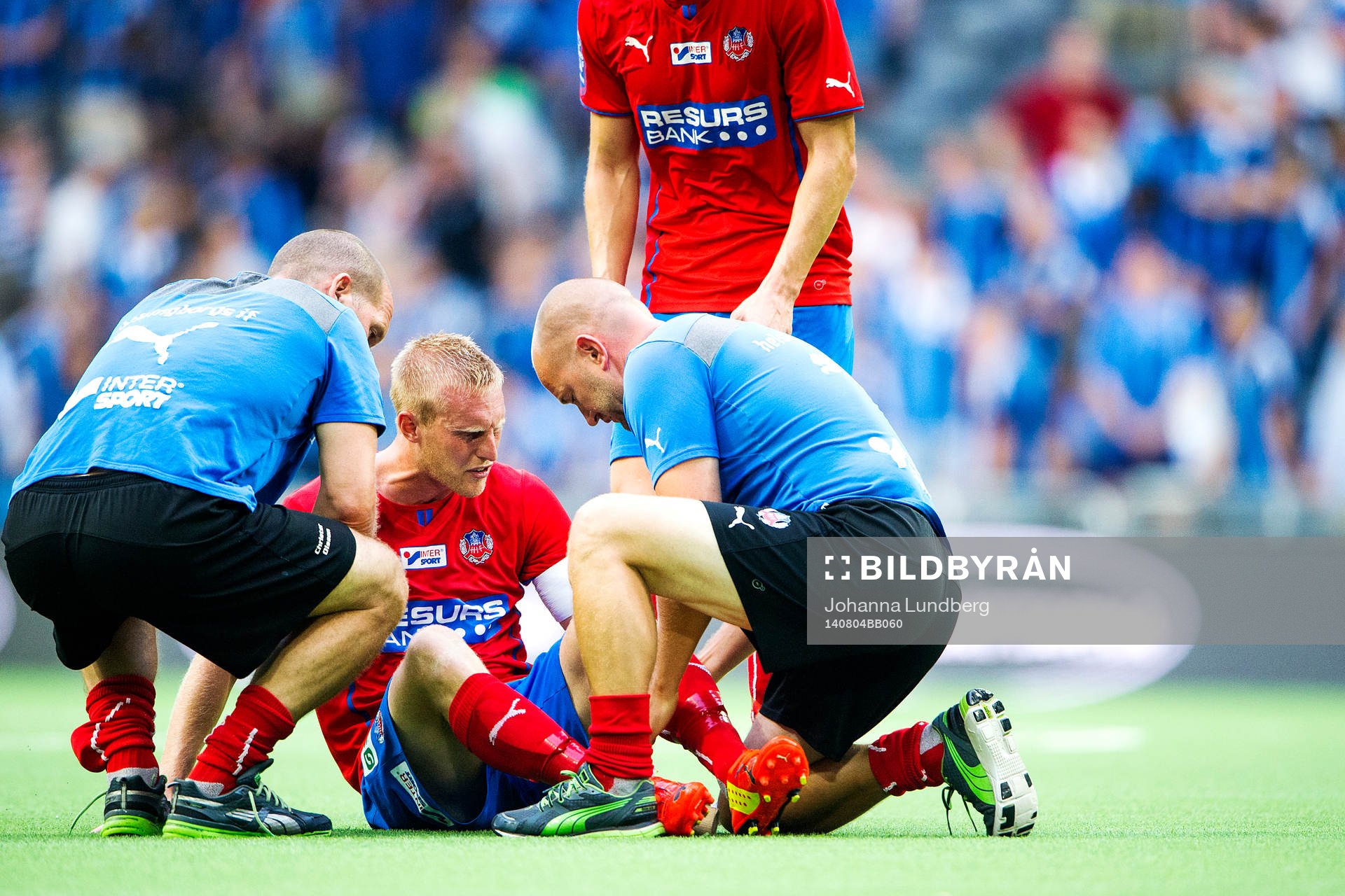 Helsingborgs Peter Larsson får vård på planen