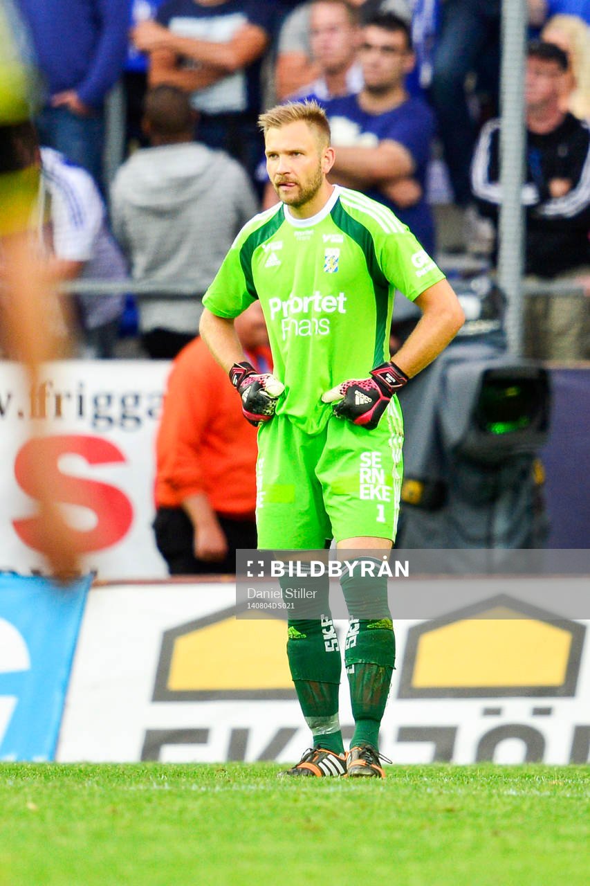 IFK Göteborgs målvakt John Alvbåge deppar