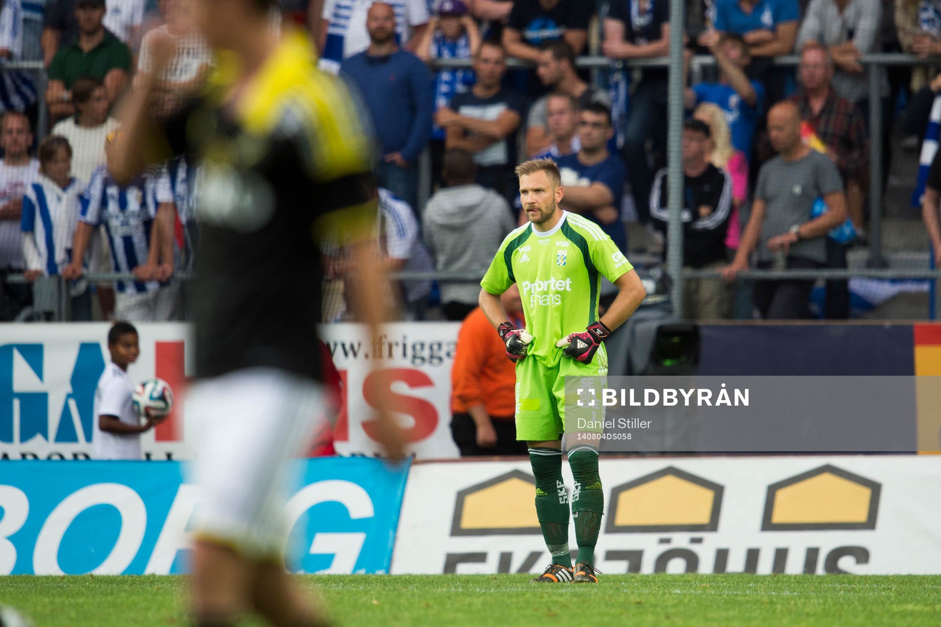 IFK Göteborgs målvakt John Alvbåge deppar