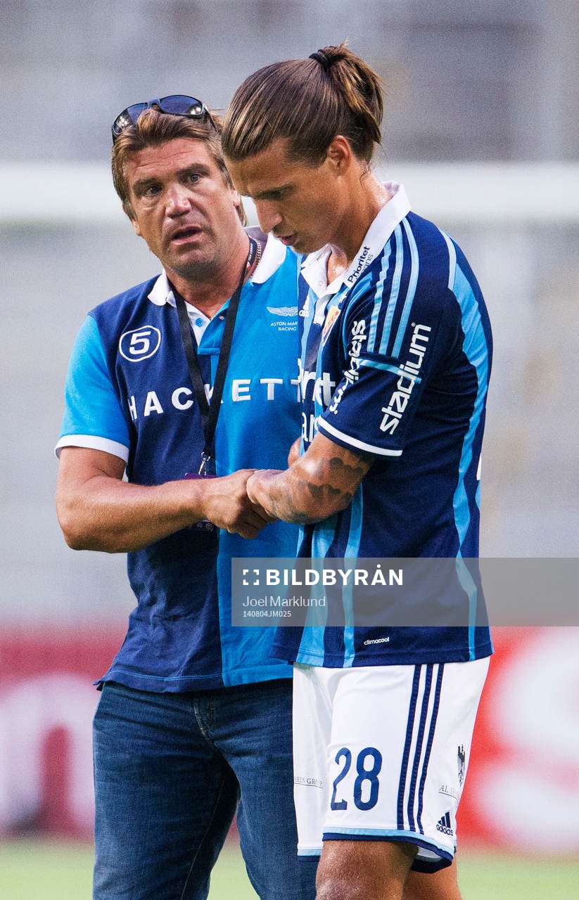 Djurgårdens sportchef Bo Andersson och Aleksandar Prijovic i samtal efter fotbollsmatchen i Allsvenskan mellan Djurgården och Helsingborg den 4 augusti 2014 i Stockholm.