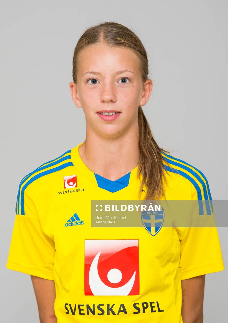 Wilma Öman, spelare i F15/99-landslaget i fotboll