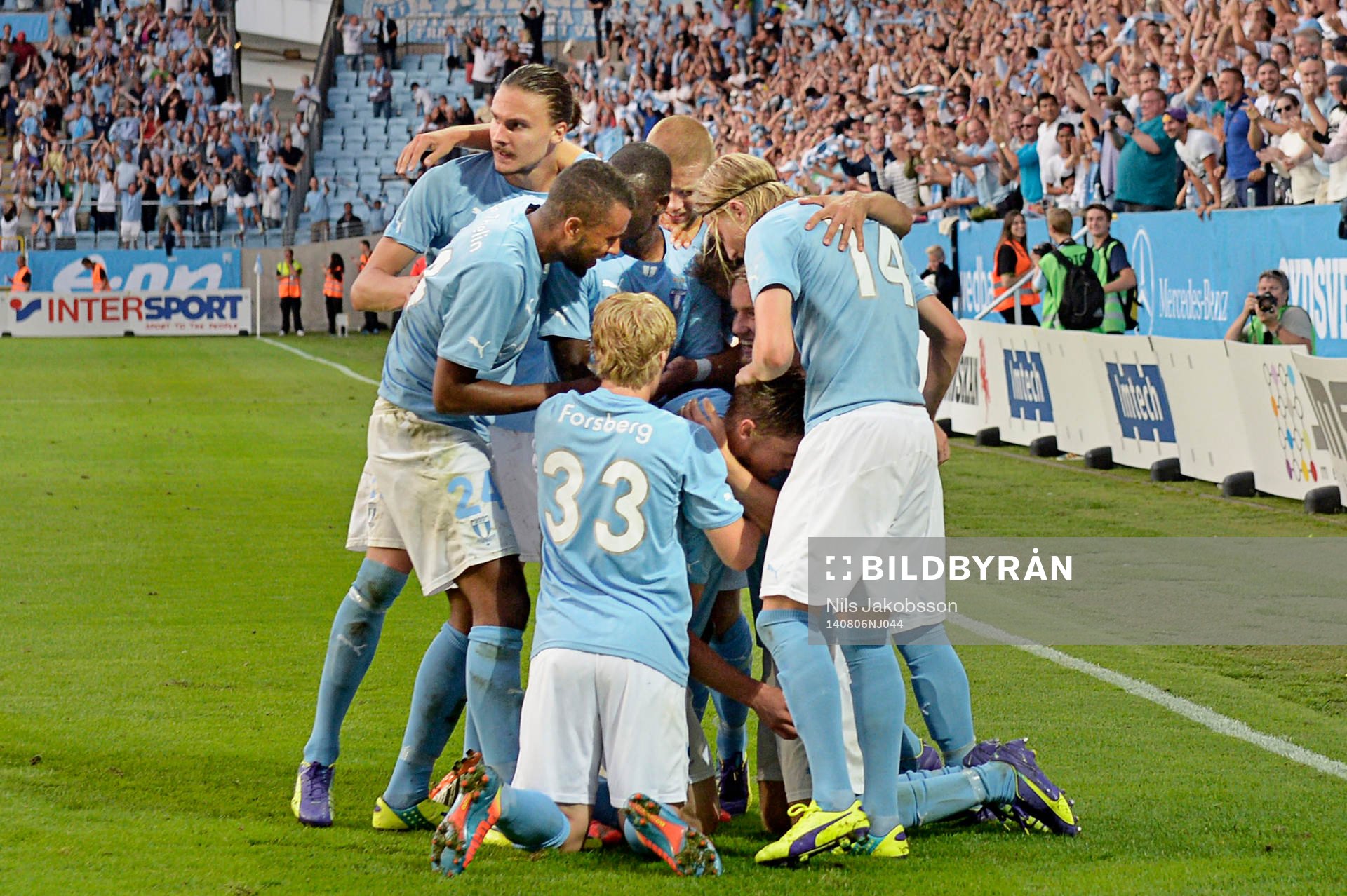Malmö FFs spelare jublar