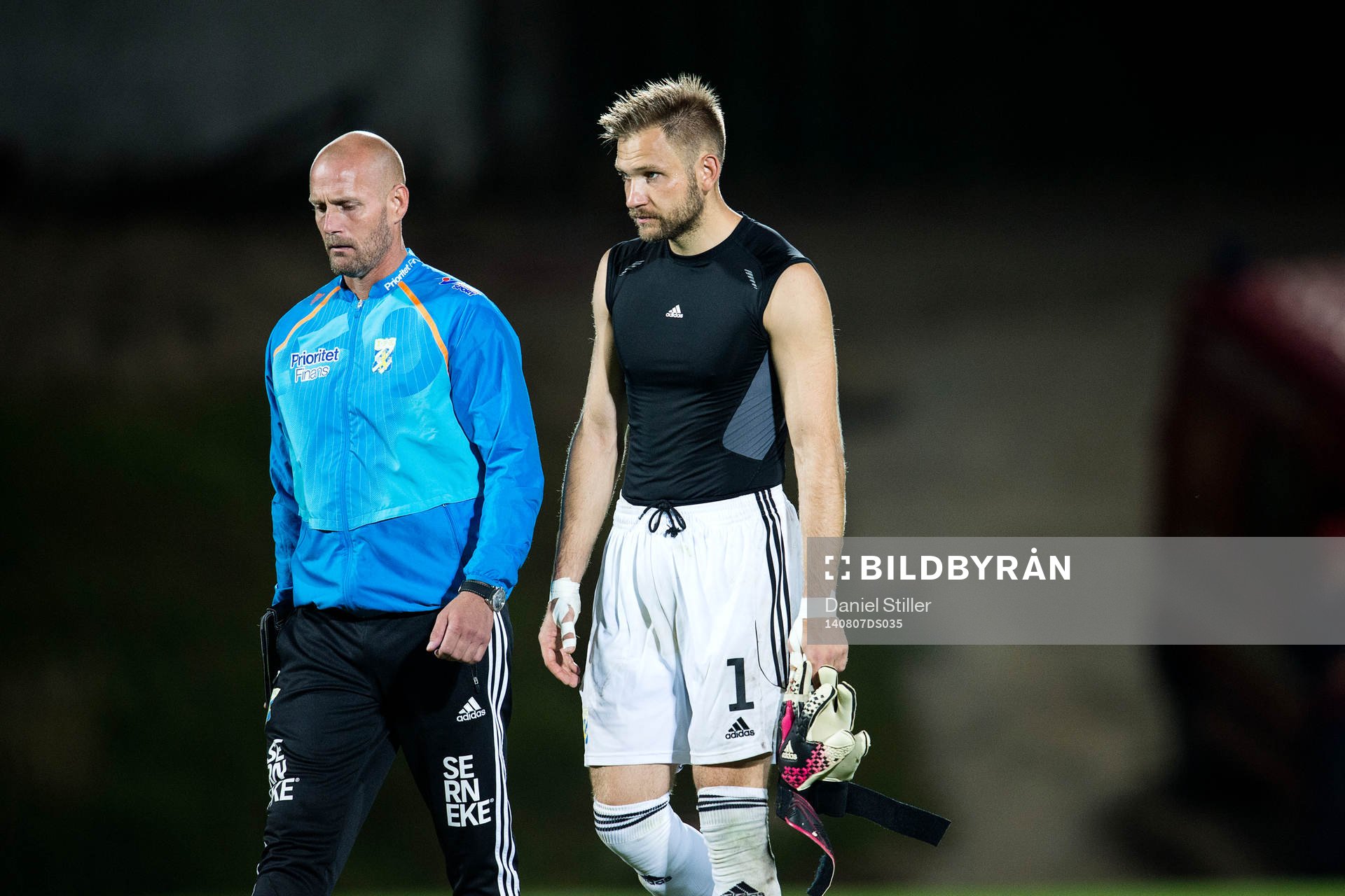 IFK Göteborgs målvakt John Alvbåge deppar