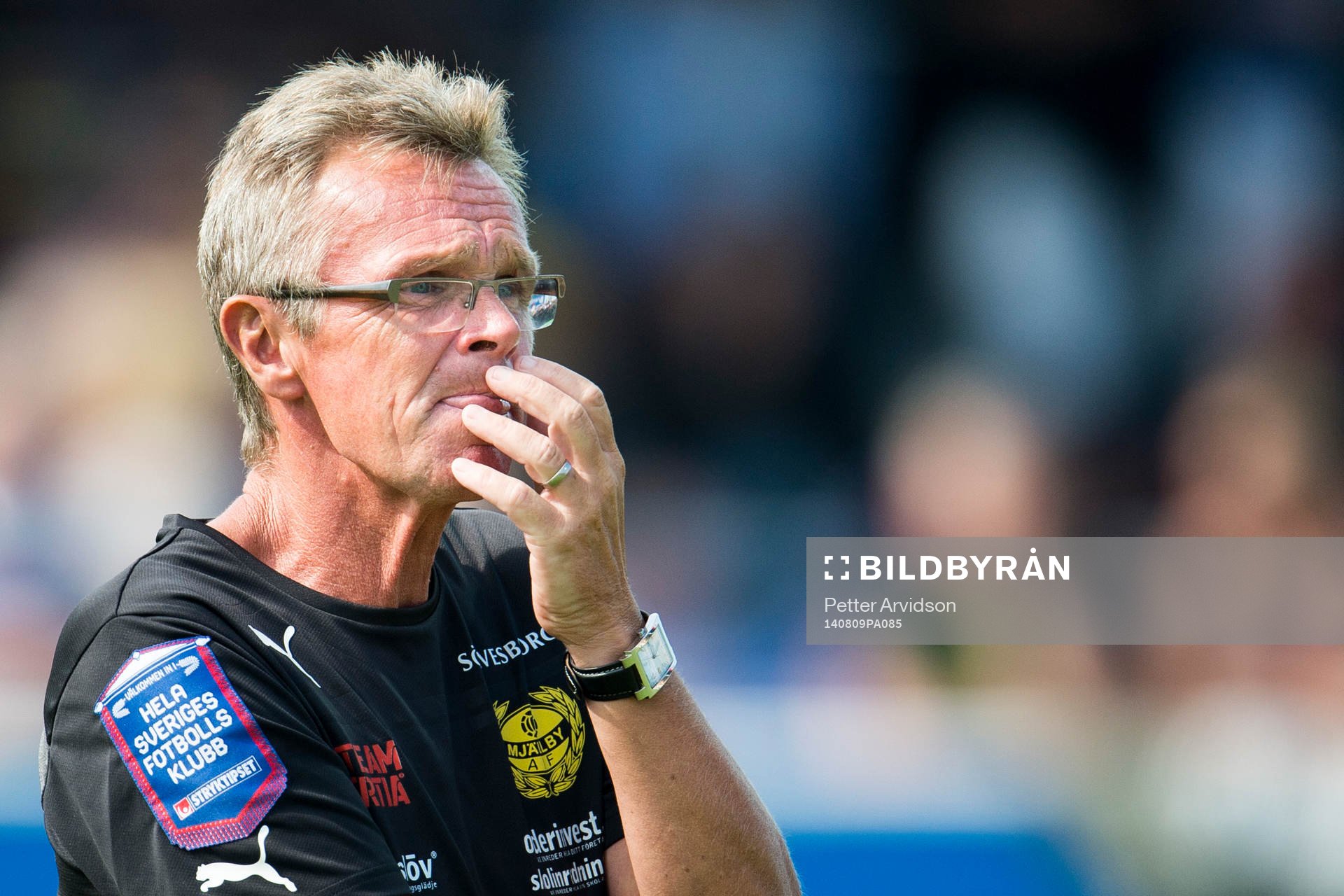 Mjällbys tränare Anders Linderoth under fotbollsmatchen i Allsvenskan mellan Mjällby och Örebro den 9 augusti 2014 i Mjällby.
