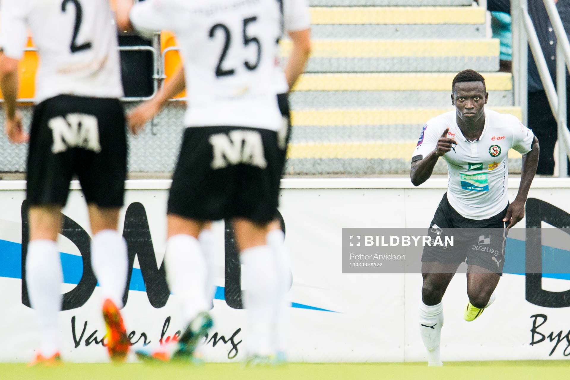 Örebros Alhassan Kamara jublar