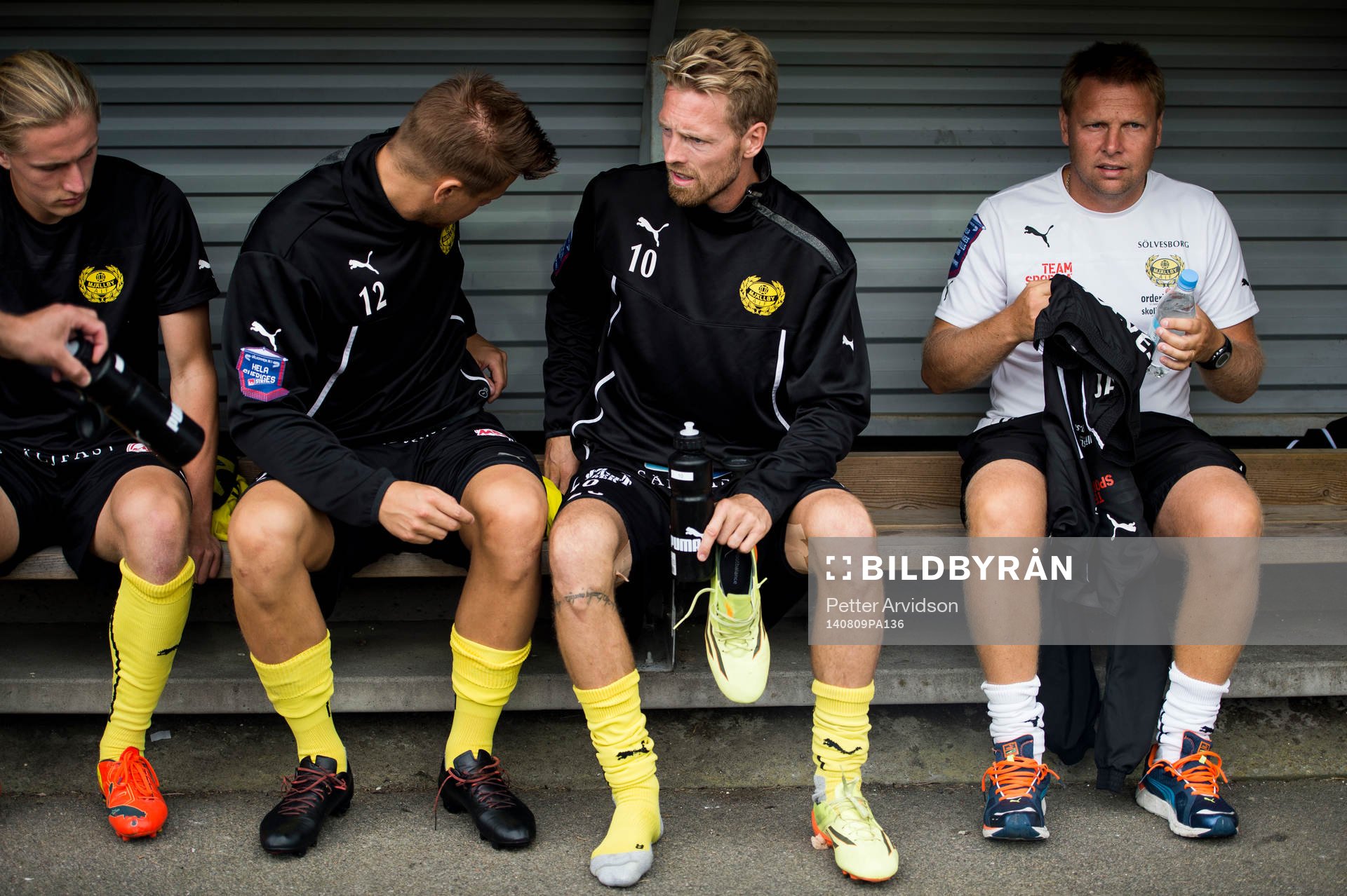 Mjällbys Christian Wilhelmsson på bänken