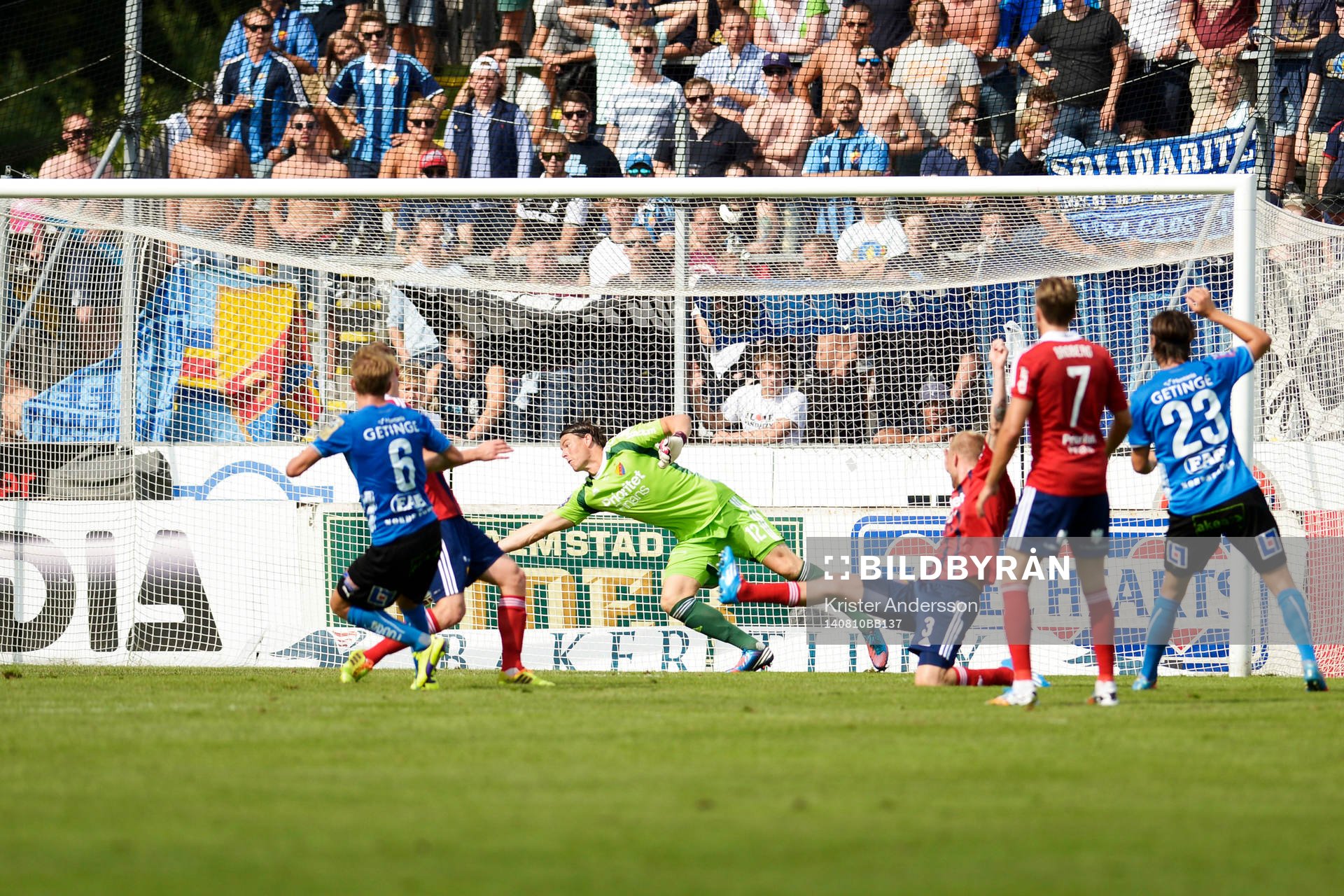 Halmstads Johan Blomberg gör 1-0