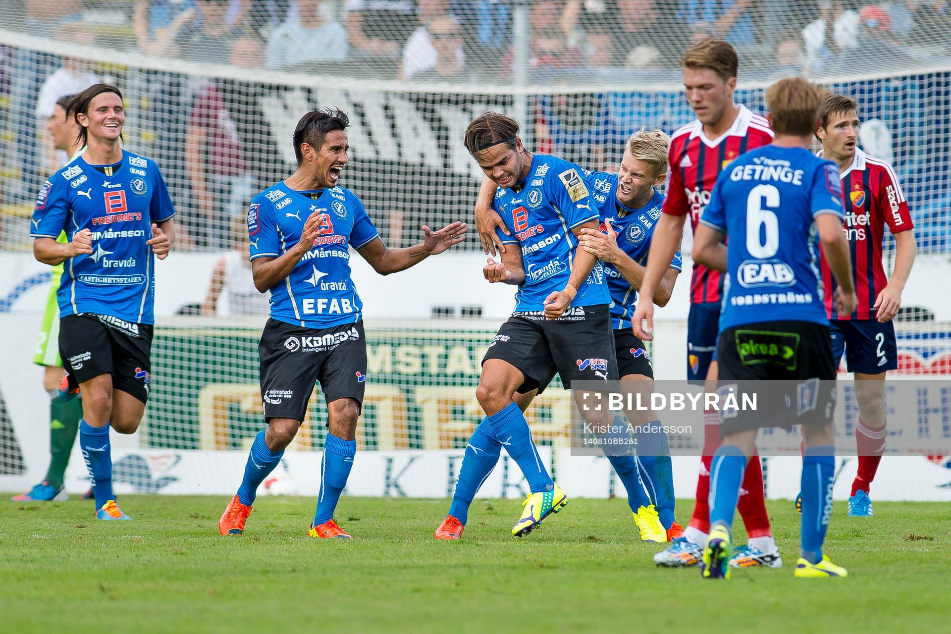 Halmstads Kristinn Steindorsson har gjort 2-1 och jublar