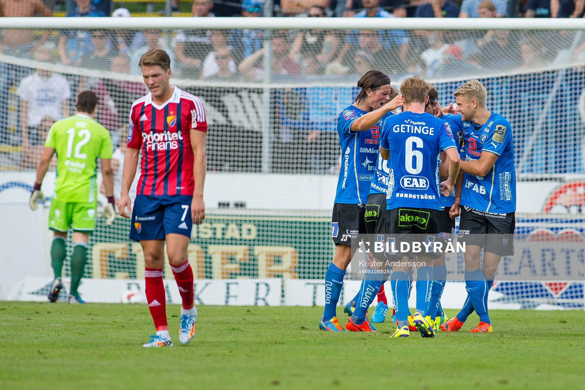 Halmstads Kristinn Steindorsson har gjort 2-1 och jublar