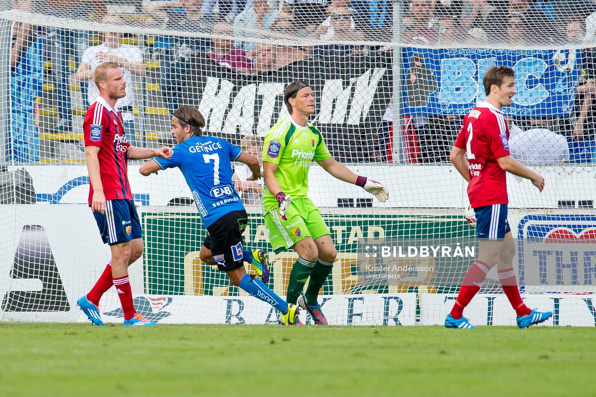 Halmstads Kristinn Steindorsson gör 2-1 framför