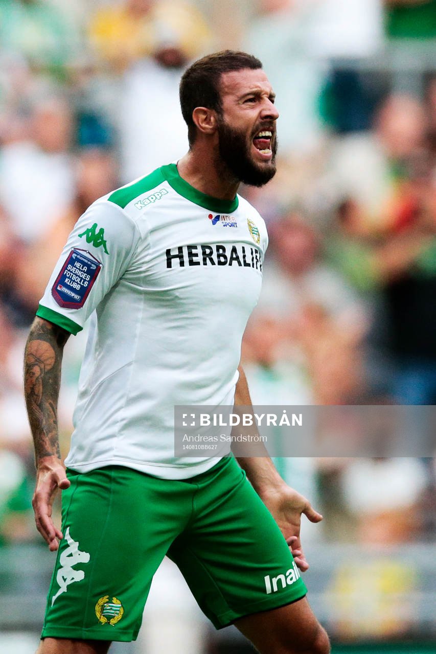 Hammarbys Andreas Haddad reducerar till 1-2 och jublar