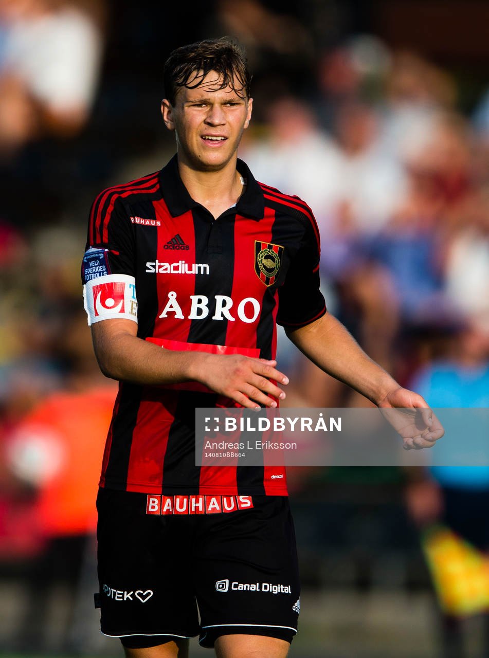 Brommapojkarnas Jesper Karlström under fotbollsmatchen i Allsvenskan mellan Brommapojkarna och Falkenberg den 10 augusti 2014 i Stockholm.