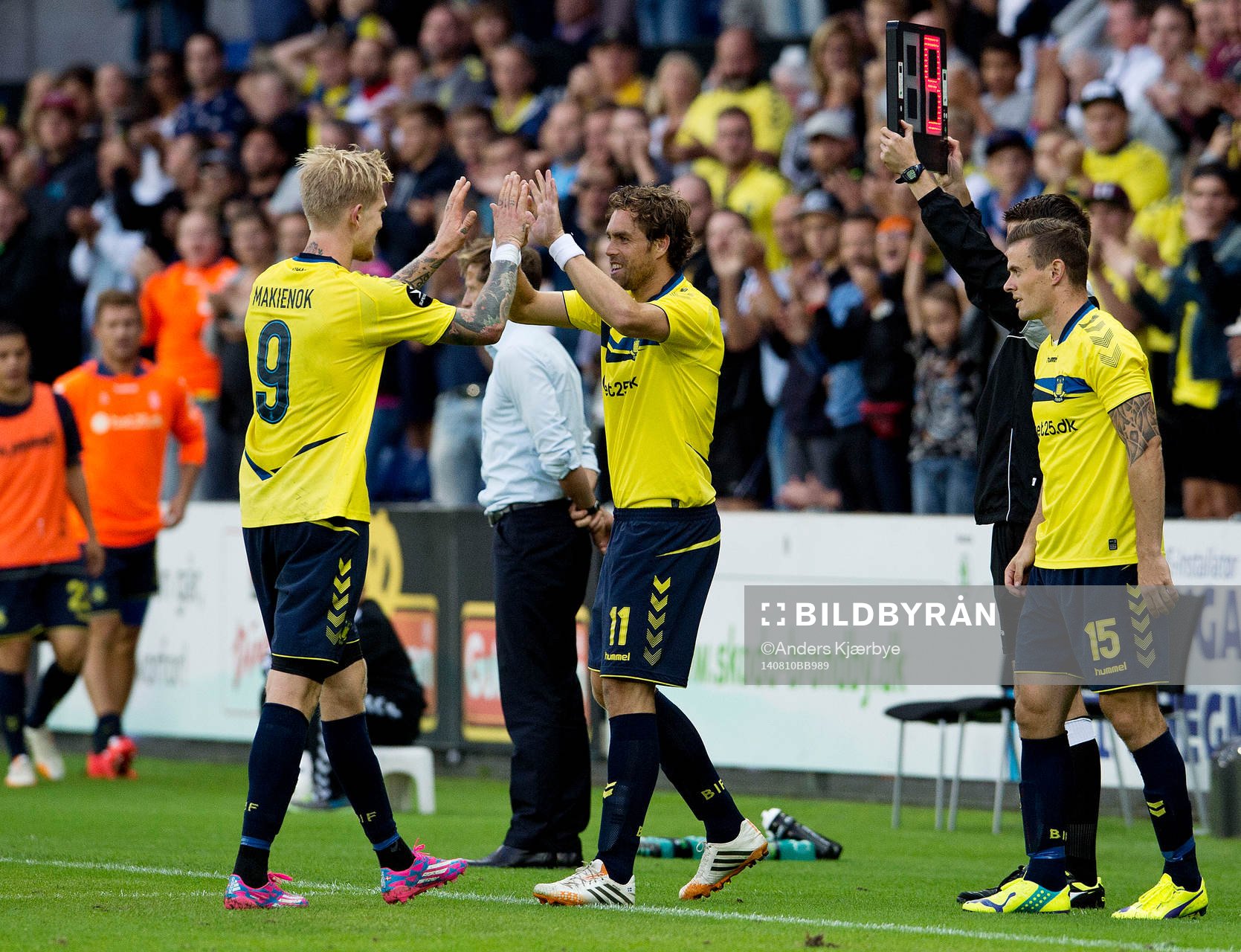 [DK=20140810: Johan Elmander, BIF, bliver skiftet ind til