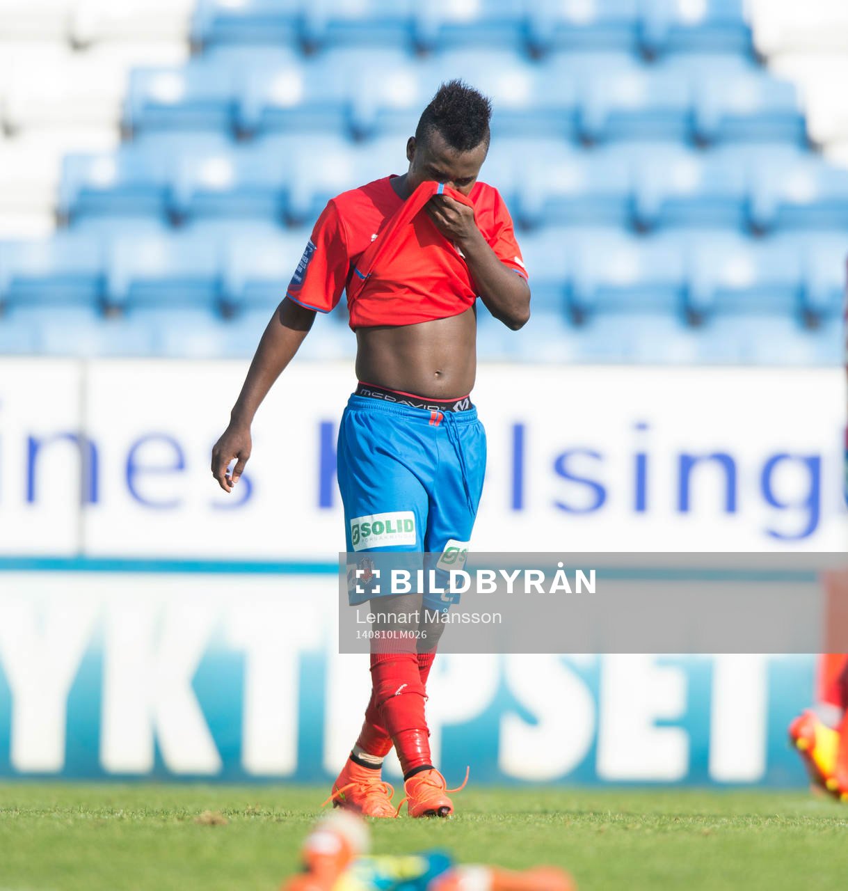 Helsingborgs David Accam lämnar Olympia med tunga steg i