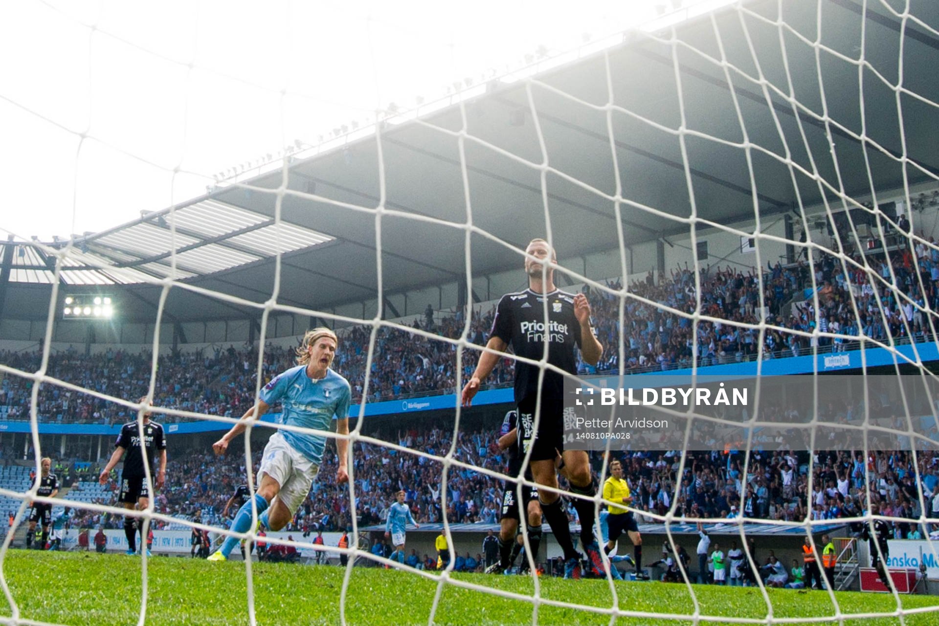 Malmö FFs Simon Kroon jublar