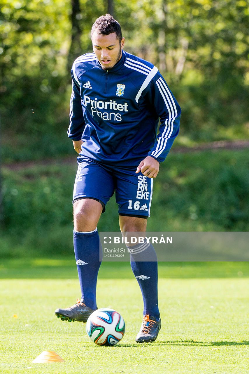 Nyförvärvet Kenneth Zohore tränar med IFK Göteborg