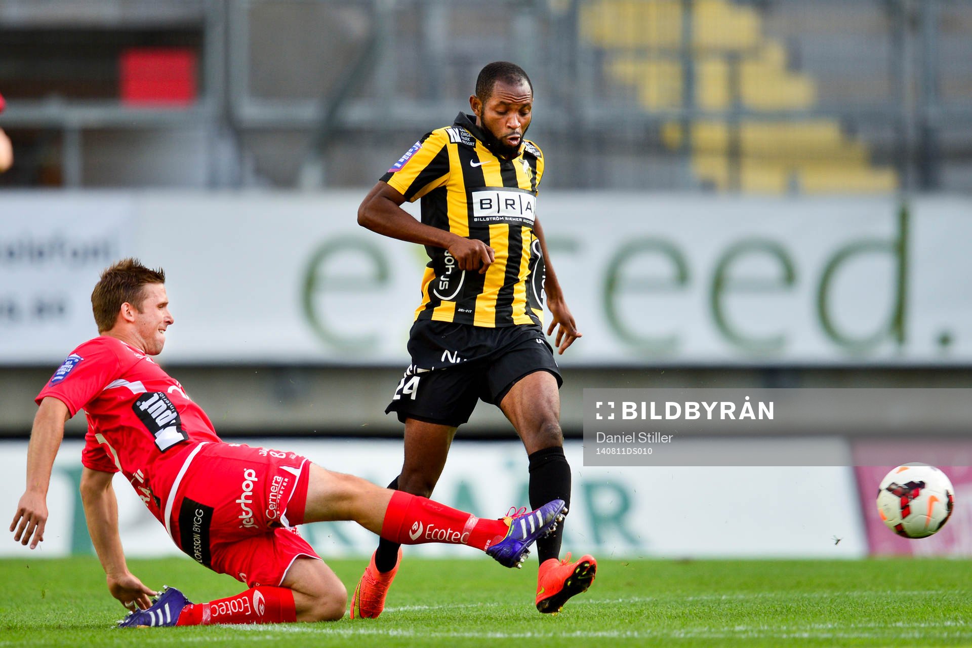 Elfsborgs Anders Svensson och Häckens Rene Makondele