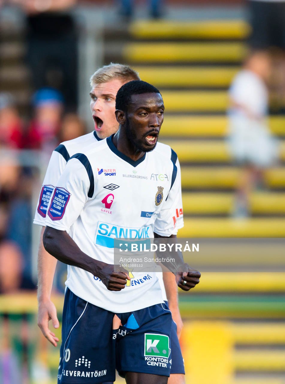 Gefles Dioh Williams firar 1-1 målet