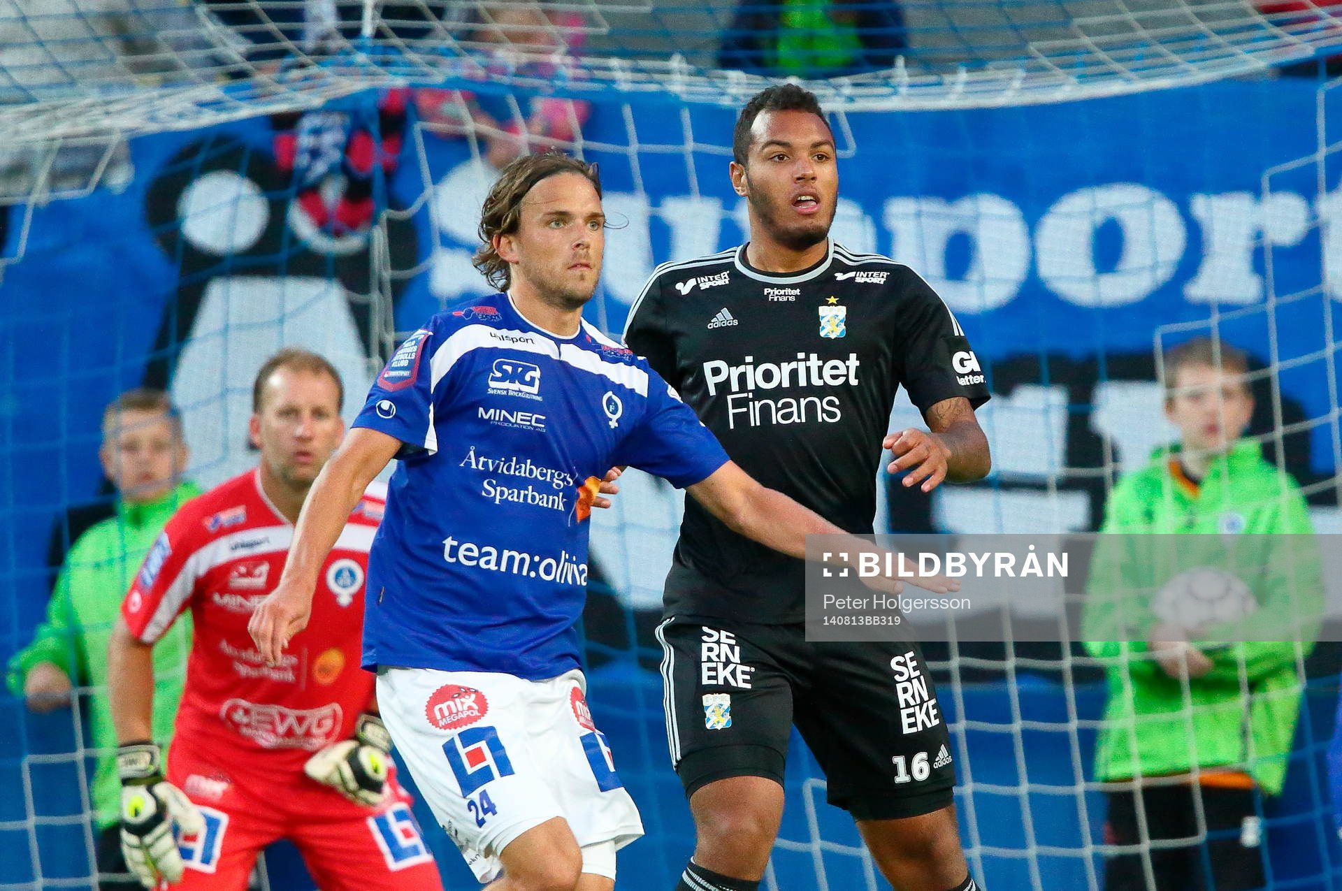 Åtvidabergs målvakt Henrik Gustavsson, Tom Pettersson och