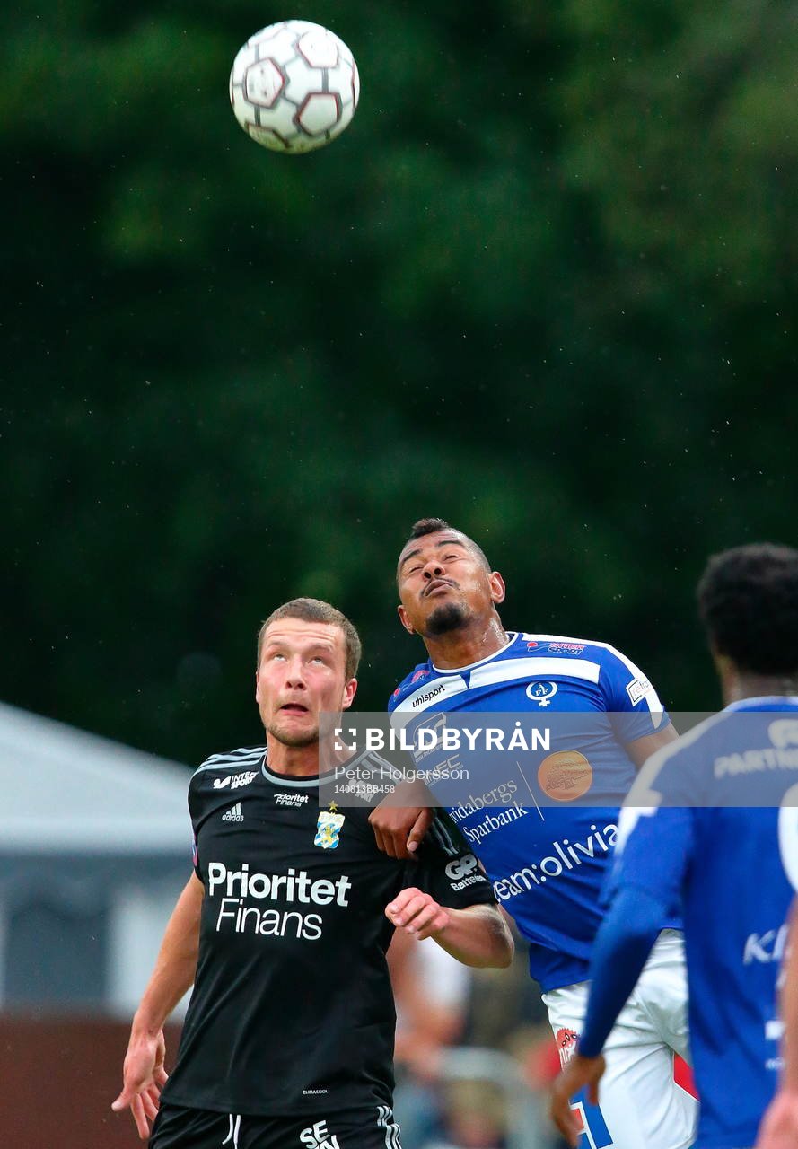 IFK Göteborgs Jakob Johansson och Åtvidabergs Ricardo