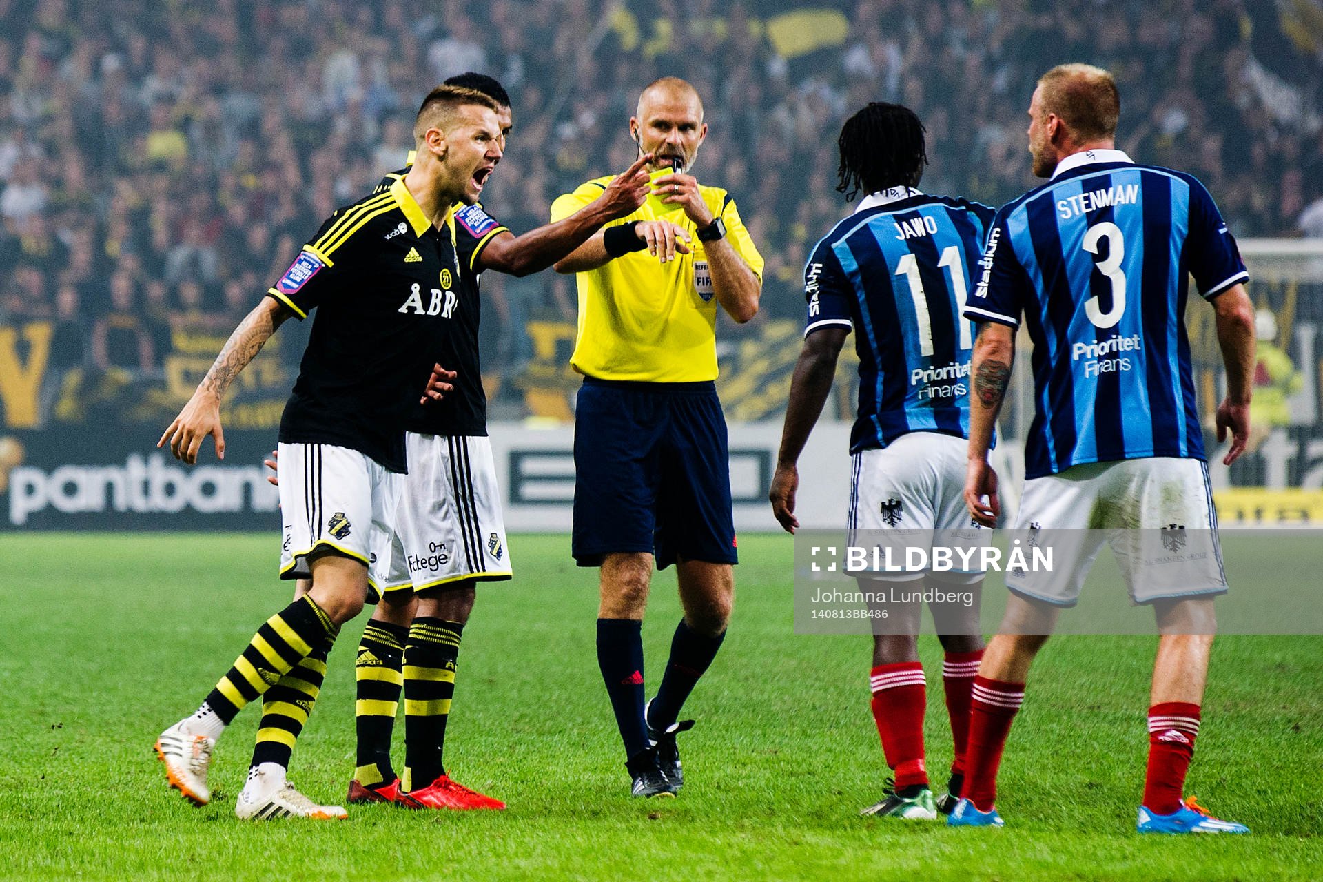 s Alexander Milosevic skriker på Djurgårdens Fredrik